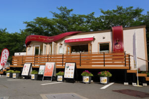 クレープ店 外観1